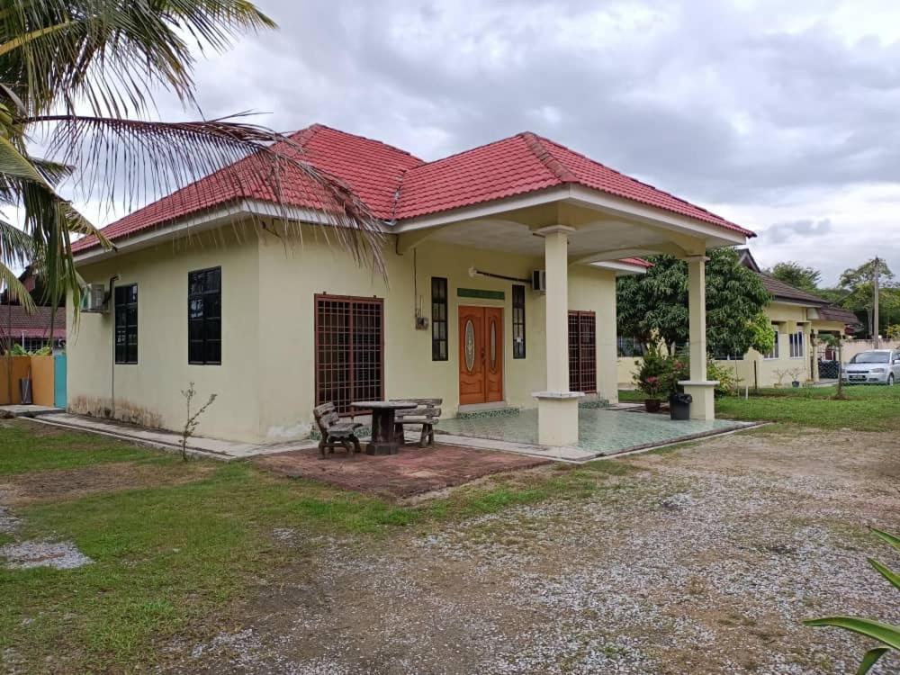 Homestay Jannati Tambun Luaran gambar